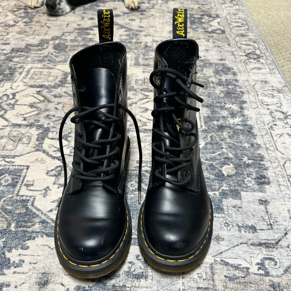 1460 WOMEN'S SMOOTH LEATHER LACE UP BOOTS